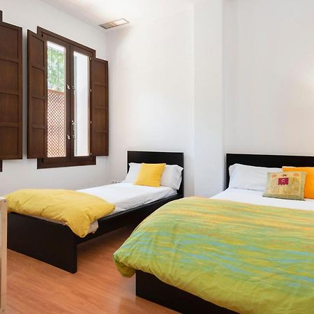 Alohamundi Triana Villa เซบีญา ภายนอก รูปภาพ
