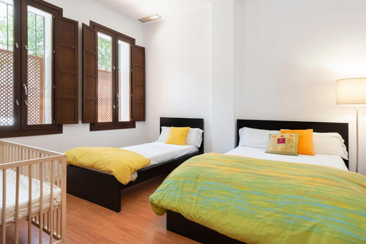 Alohamundi Triana Villa เซบีญา ภายนอก รูปภาพ